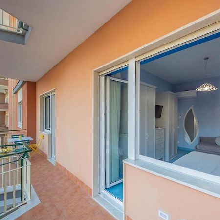 La Casa Del Poeta - Appartamento Positano ไมยอรี ภายนอก รูปภาพ
